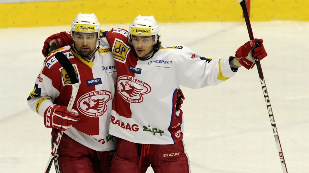 Slavící hráči Slavie