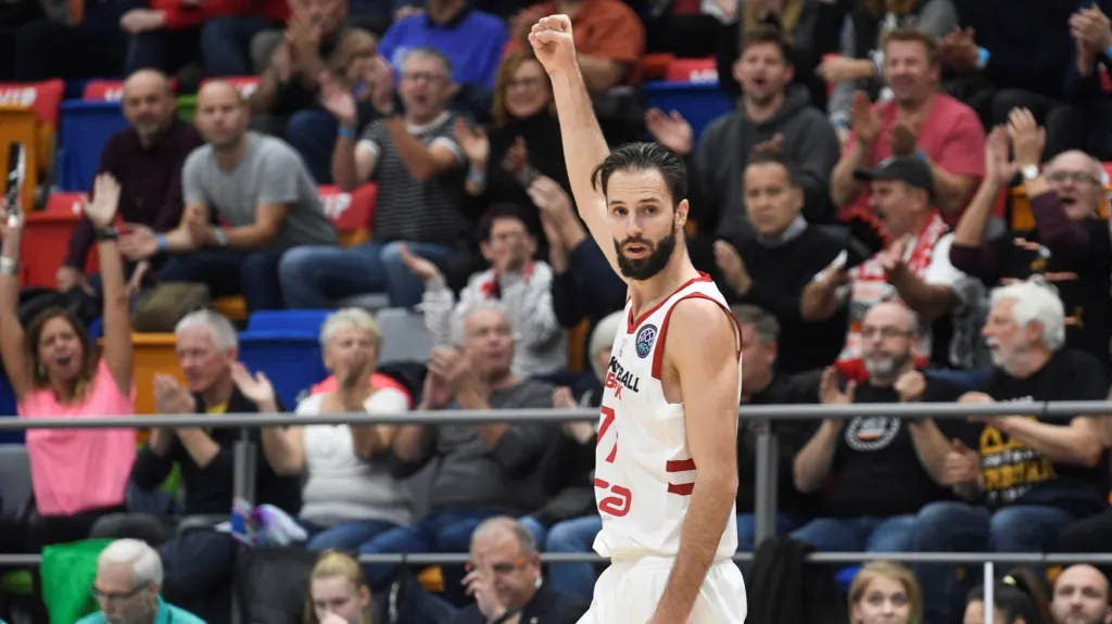 Vojtěch Hruban v dresu Nymburku