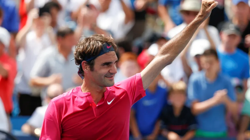Vítězné gesto Rogera Federera