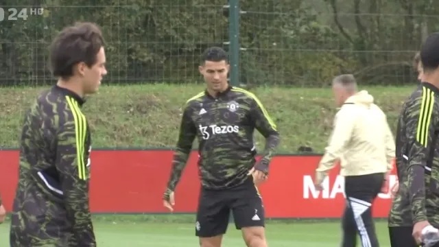 Ten Hag vynechá Ronalda z nominace na Chelsea