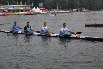 Daniel Havel, Lukáš Trefil, Josef Dostál a Jan Štěrba (zprava) při tréninku na kanálu v německém Duisburgu