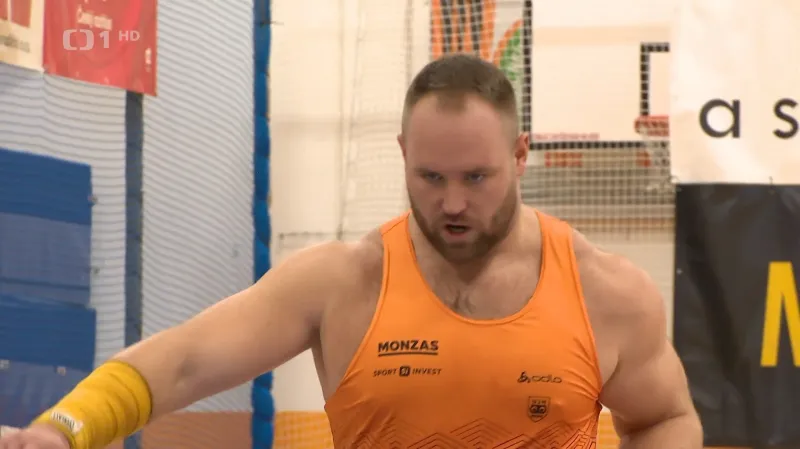 Staněk hodil v Nehvizdech sezonní maximum a skončil třetí