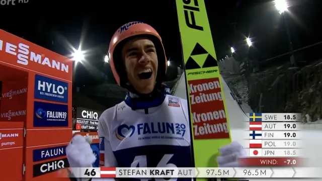 Závěr závodu SP skokanů ve Falunu s vítězným Kraftem