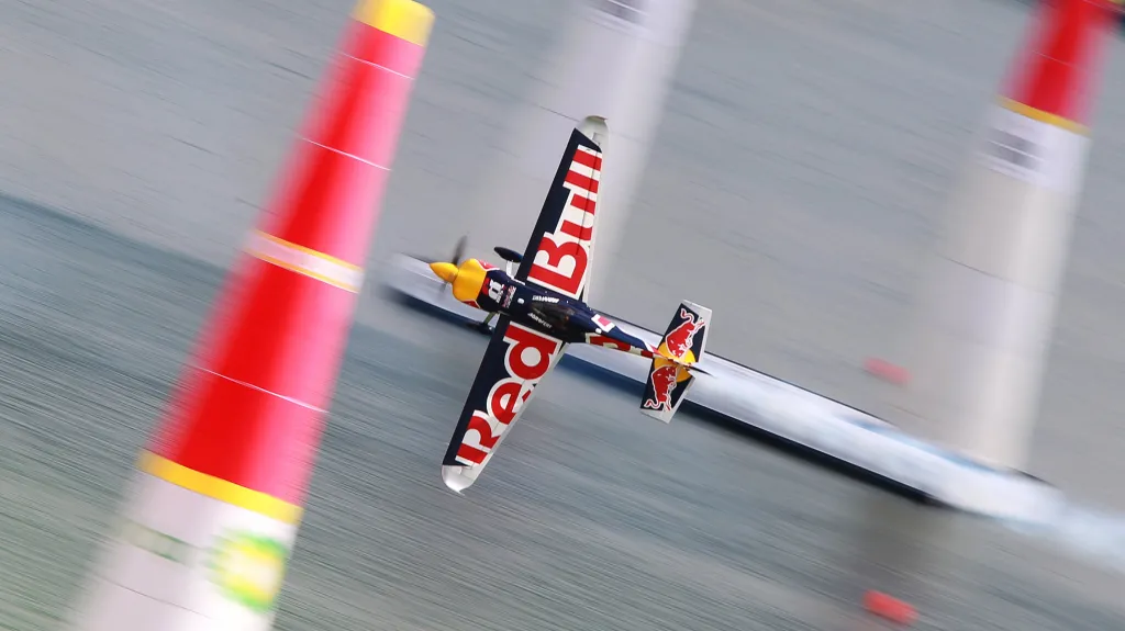 Martin Šonka během závodu Red Bull Air Race v Kazani
