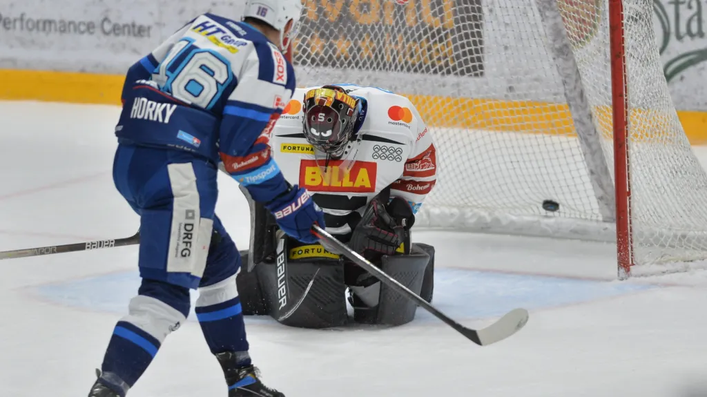 Luboš Horký prostřeluje Matěje Machovského