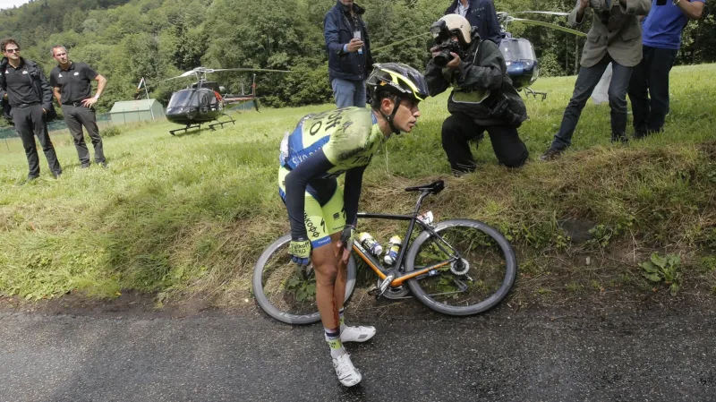 Alberto Contador po pádu v 10. etapě odstoupil z Tour