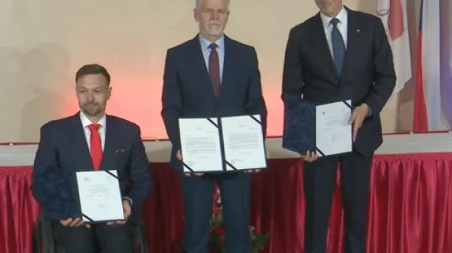 Prezident Pavel podepsal účast sportovců na OH 2024