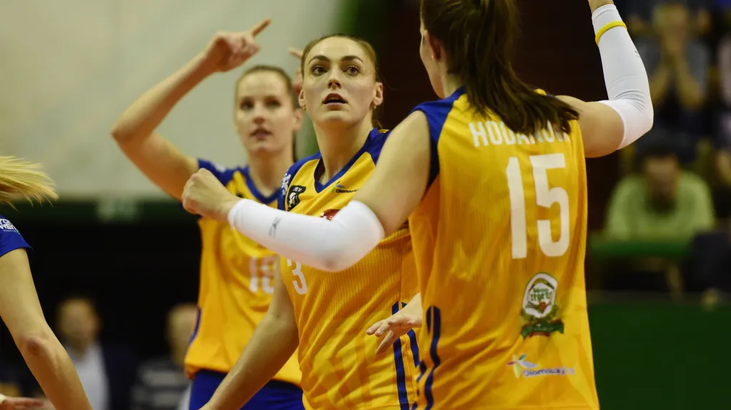 Hráčky VK UP Olomouc, uprostřed Veronika Trnková