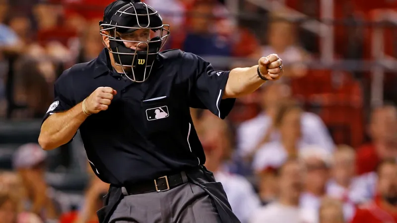 Baseballový rozhodčí