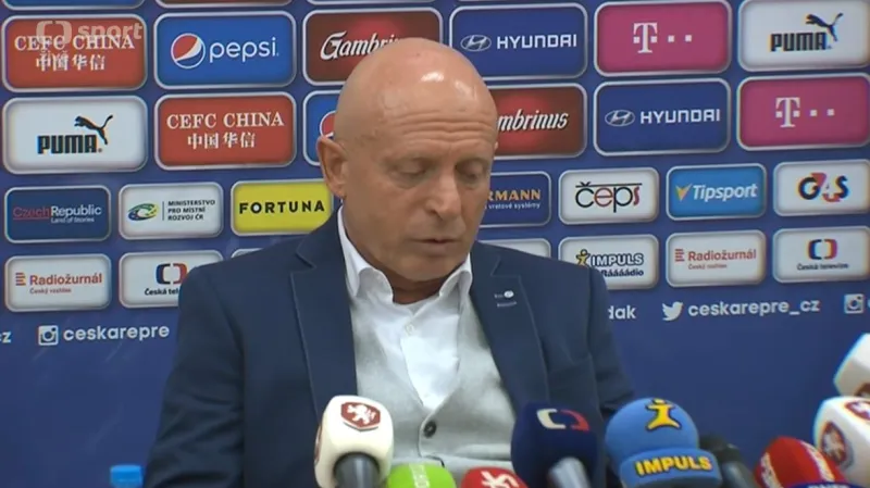 Jarolím: Byl bych radši, kdybychom teď měli o dva body víc