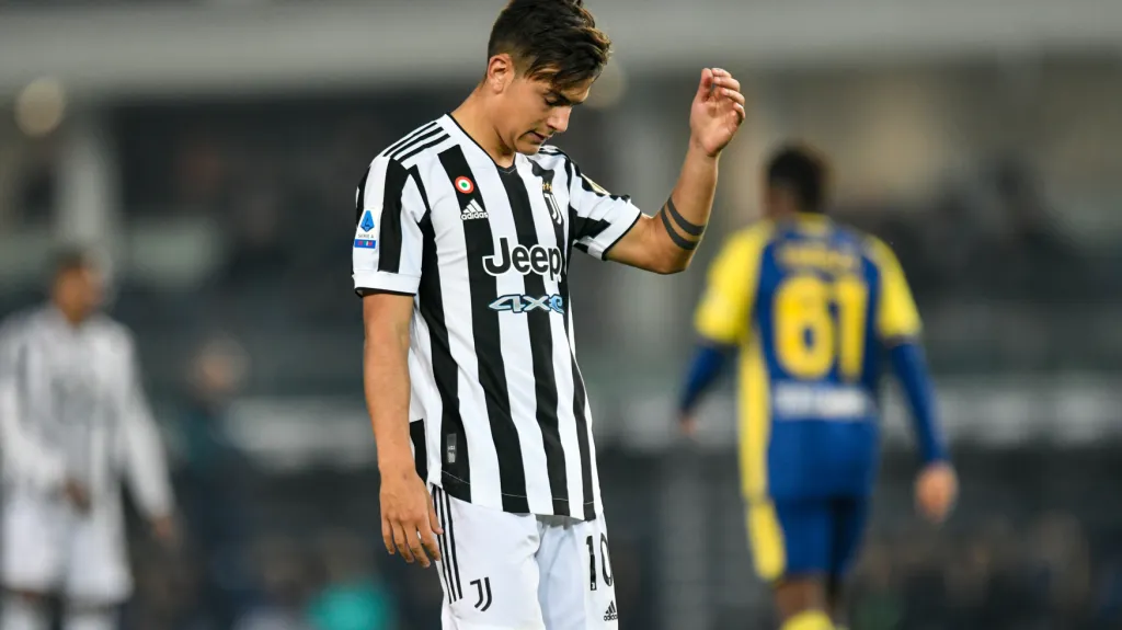 Zklamaný Paulo Dybala z Juventusu