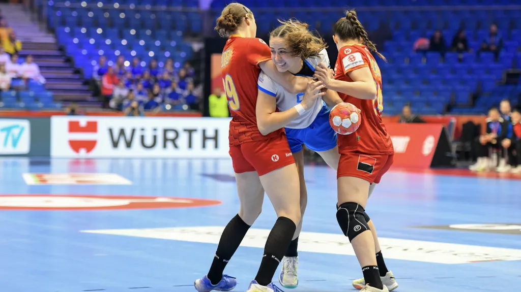 Markéta Šustáčková v rumunském sevření