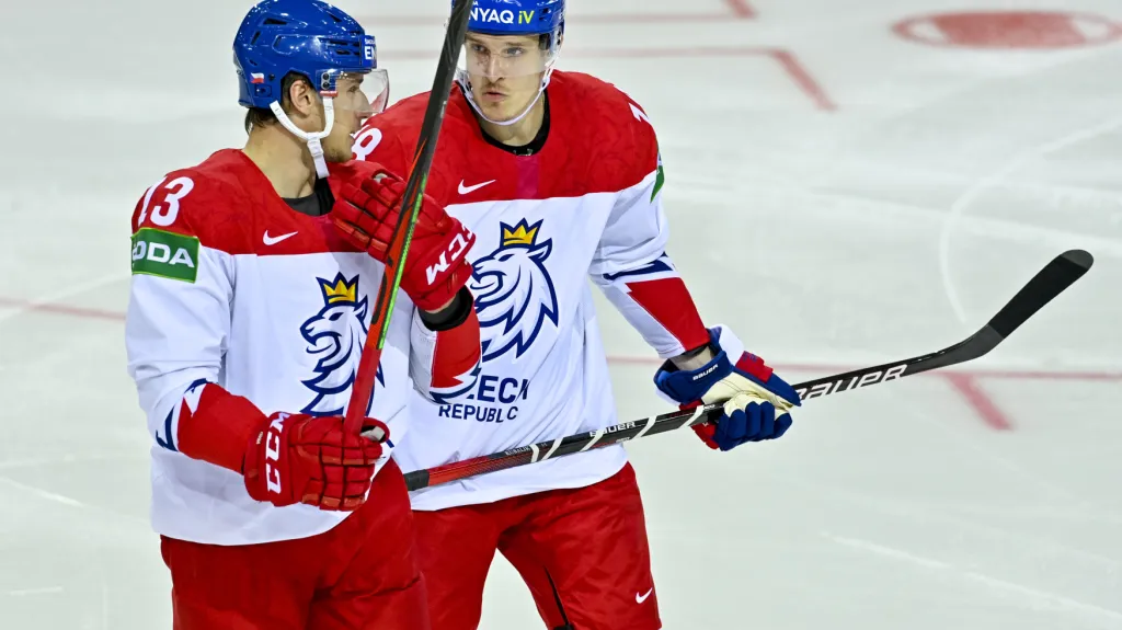 Domink Kubalík s Jakubem Vránou