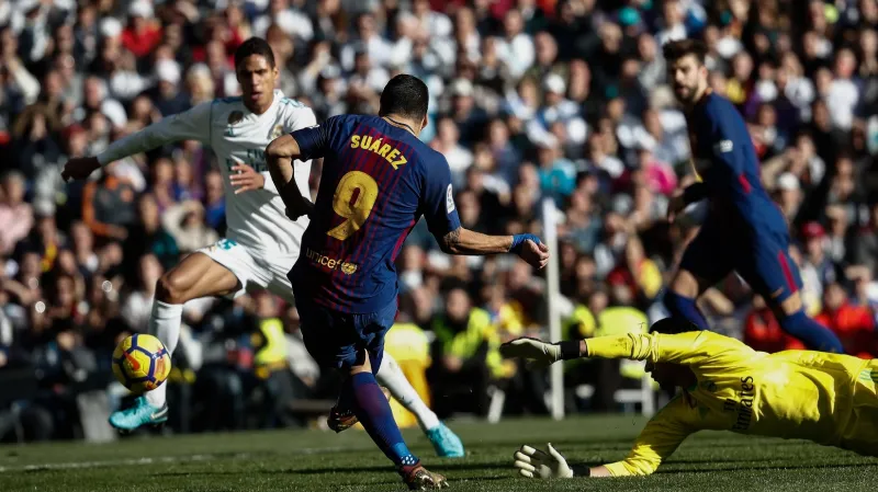 Luis Suárez dává první gól