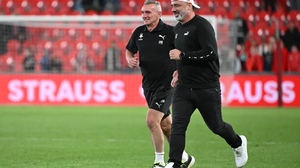 Pavel Řehák po boku Jindřicha Trpišovského