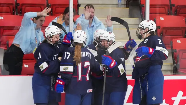 Hokejistky do 18 let podlehly na MS Američankám 1:9