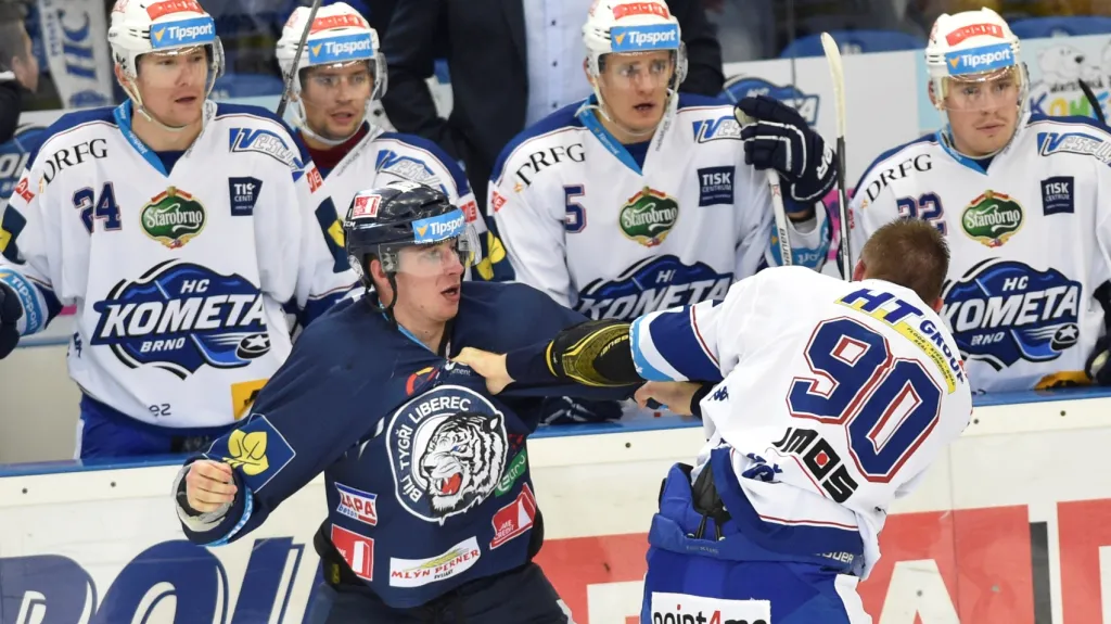 Potyčka v utkání Kometa Brno - Liberec
