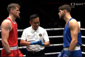 Boxerské MS už je bez Čechů, Komárek vypadl v osmifinále