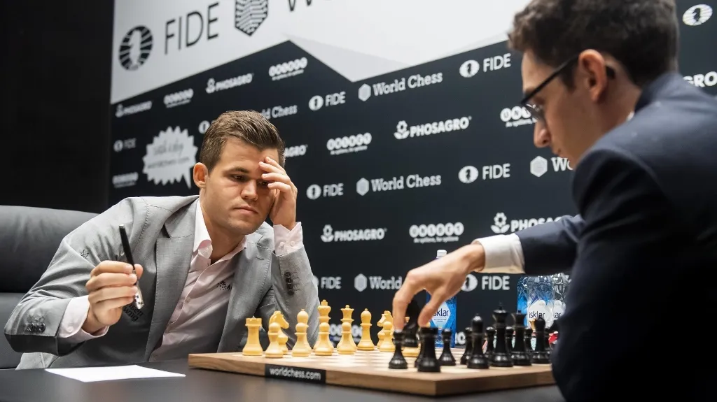 Magnus Carlsen a Fabiano Caruana