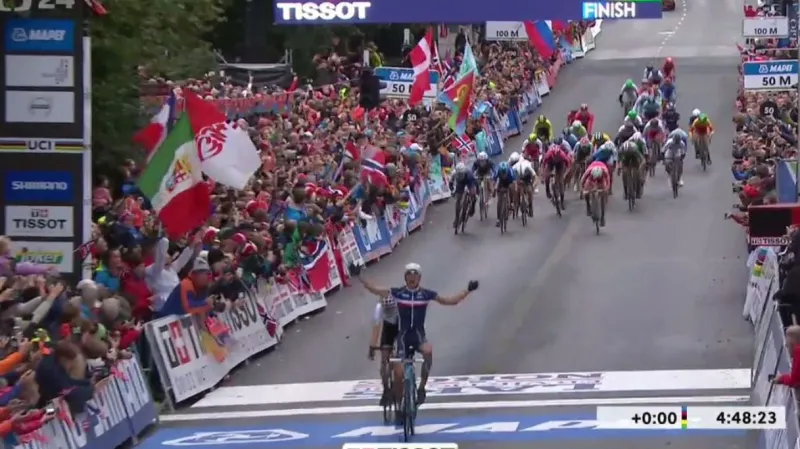 Cosnefroy opanoval závod MS do 23 let, Schlegel dojel na 34. místě