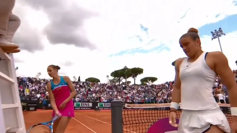 Plíšková roztřískala raketu o umpire, nebyla spokojená s rozhodčími