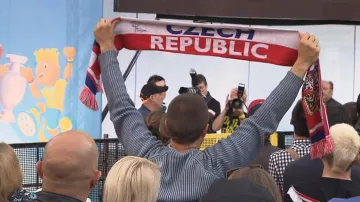 Fanoušci na Staroměstském náměstí