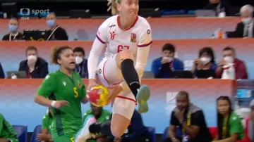 Basketbalová finta Malé v utkání proti Konžské republice