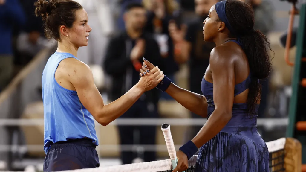 Coco Gauffová (vpravo) a Lois Boissonová