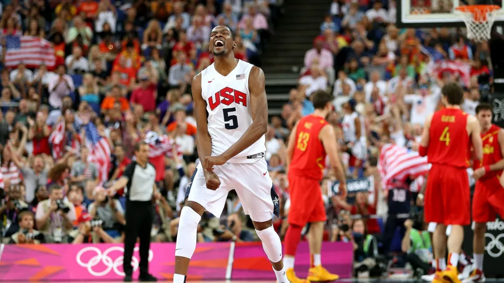 Basketbalové zlato bere opět tým USA