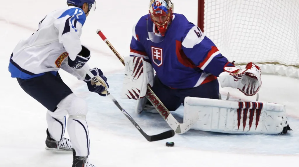 Olli Jokinen dává gól v zápase o třetí místo