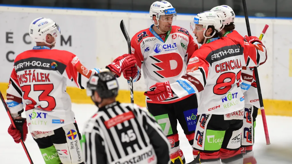 Radost hokejistů Pardubic