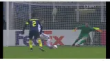 Moment utkání Inter - Sparta: Neproměněná penalta Dočkala (65. min.)