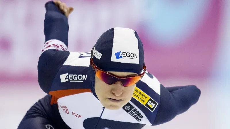 Sestřih závodu rychlobruslařek na 3000 metrů a ohlasy Martiny Sáblíkové