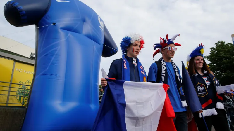 Slavnostní ceremoniál má být typickým francouzským rendez-vous