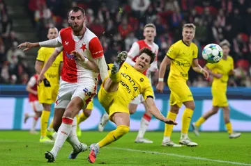 Tomáš Chorý a Filip Matoušek v zápase Slavie s Boleslaví