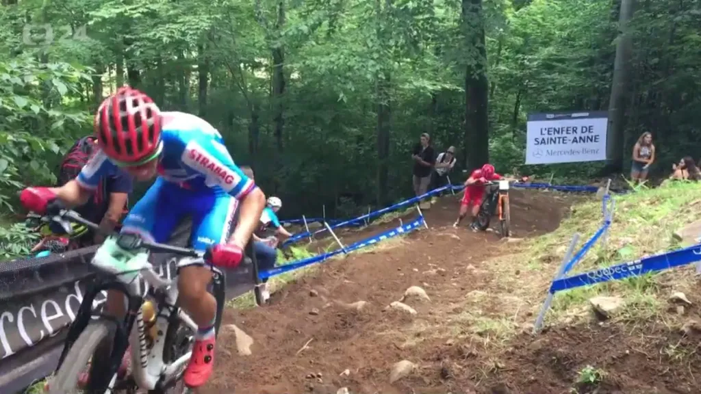 Biker Zatloukal proklouzl mezi elitní desítku na MS