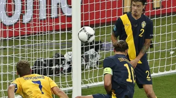 Ševčenkův gól do švédské sítě