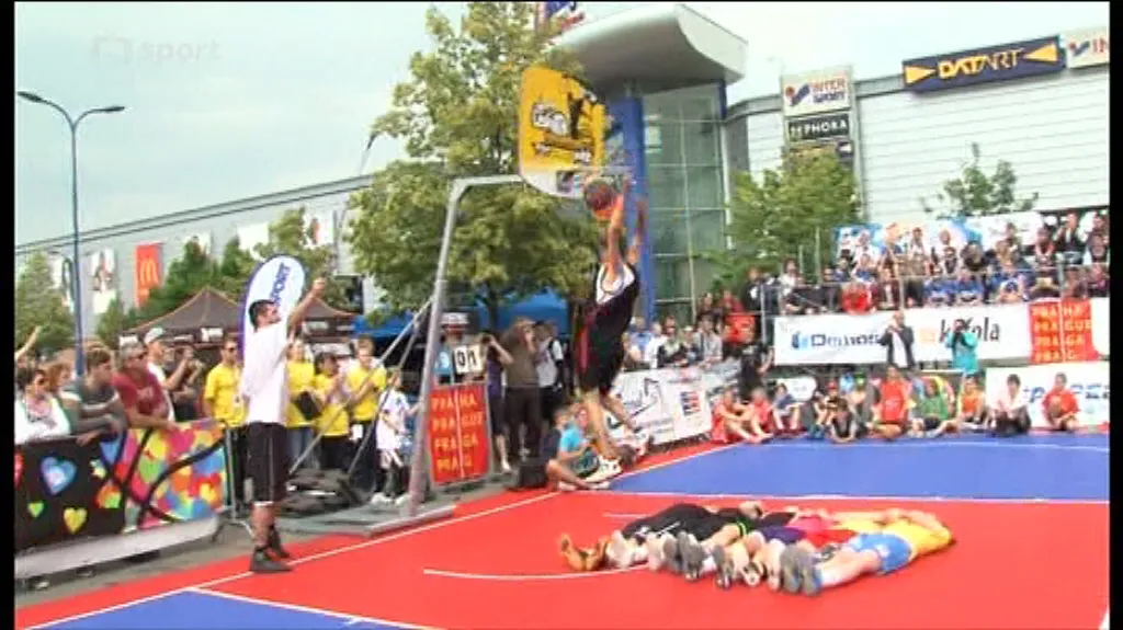 Streetballová sezona vyvrcholila v pražských Letňanech