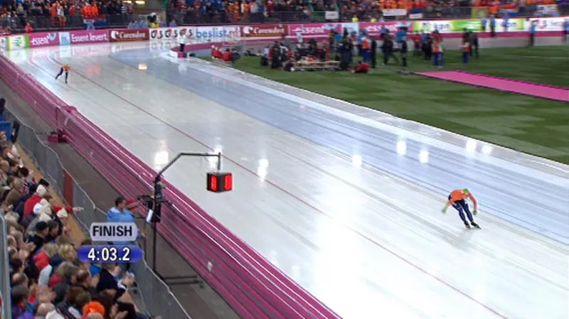 Sestřih úvodního dne MS v rychlobruslení