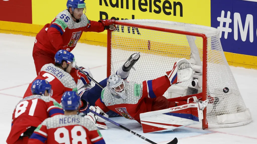 Lukáš Dostál zavřel branku proti Američanům