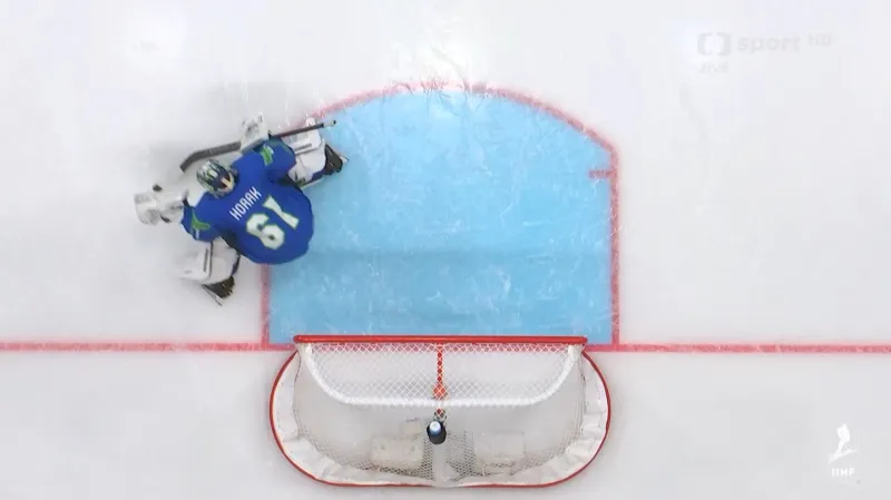 Sestřih nejlepších zákroků česko-slovinského brankáře Horáka proti Kanadě