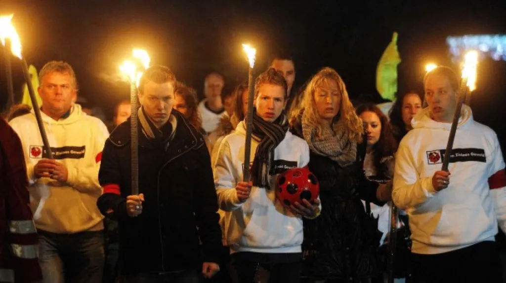 Pochod v nizozemském Almere na památku ubitého rozhodčího