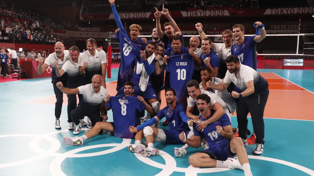 Slavící volejbalisté Francie