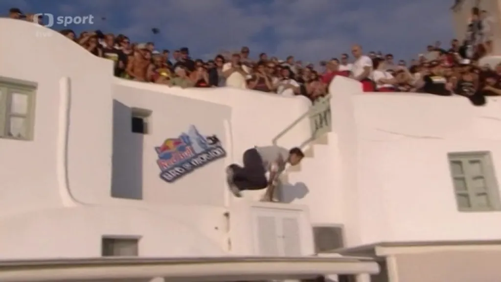 Kyrsanidis zvítězil v parkouru na Santorini