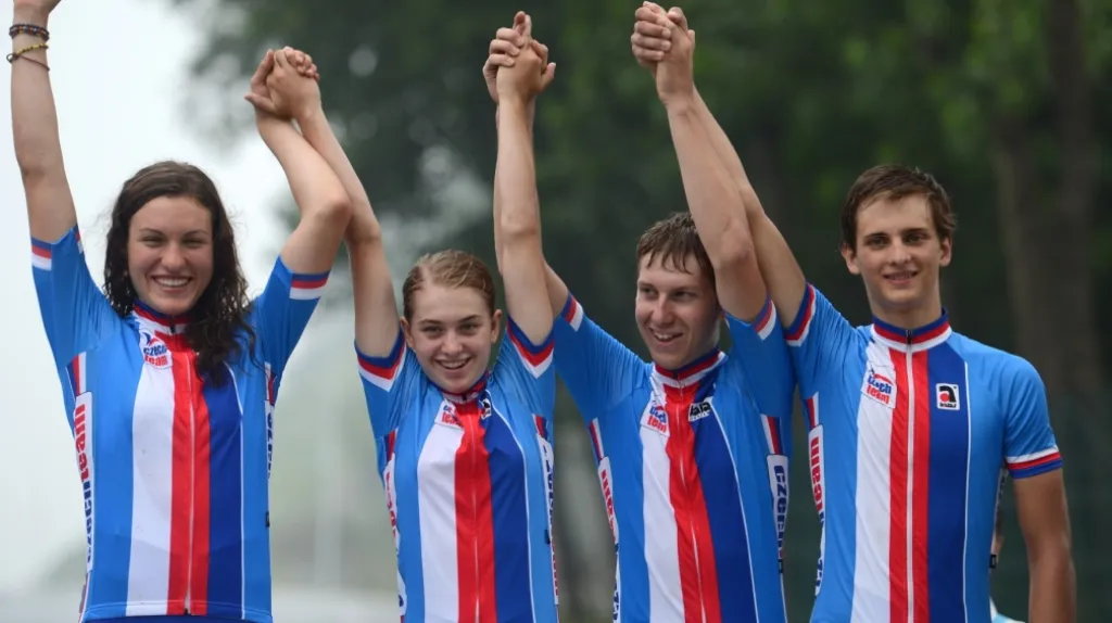 Zlatá čtveřice zleva: Barbora Prudková, Nikola Nosková, Jan Rajchart a Roman Lehký