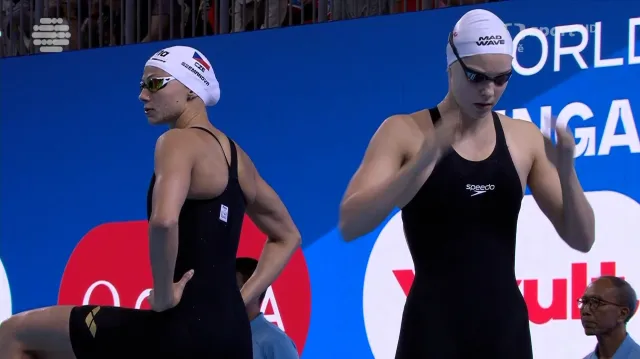 Semifinále Seemanové na 100 m volným způsobem s ohlasem