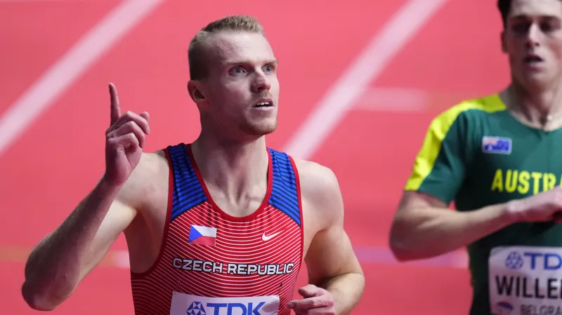 Šorm postoupil na HMS do semifinále, první zlato uzmul Martínez