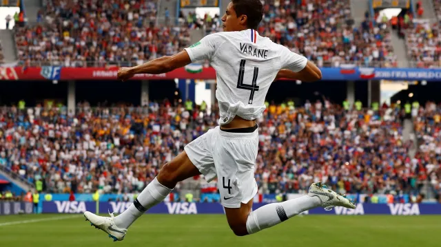 Gól v utkání Uruguay - Francie: Varane - 0:1 (40. min.)
