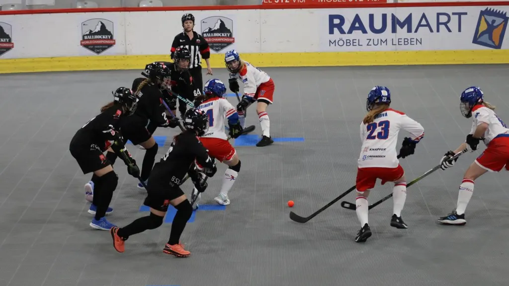 Mistrovství světa v hokejbalu žen