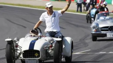 Jenson Button během přehlídky jezdců